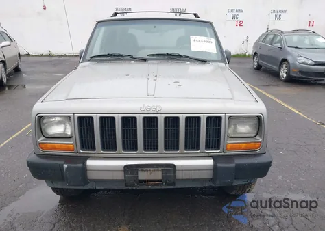 2000 Jeep Cherokee Sport z USA, uszkodzony, nr VIN 1J4FT48SXYL252258
